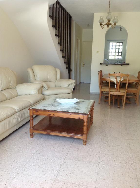 Paphos Townhouse Villa Eksteriør bilde